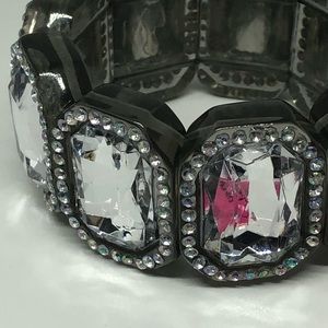 Betsey Johnson Jewelry - Betsey Johnson Stretch Bracelet Betsey Johnson Jewelry - Betsey Johnson Stretch Bracelet